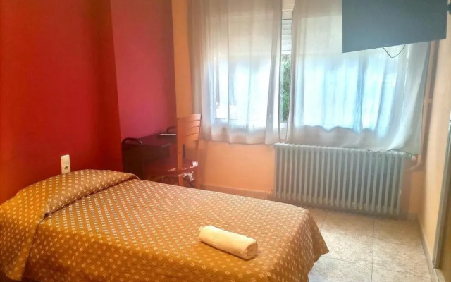 Hostal Isla Cristina Mataró