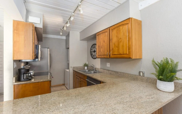 True Ski-in Ski-out Stunning Mountain Views