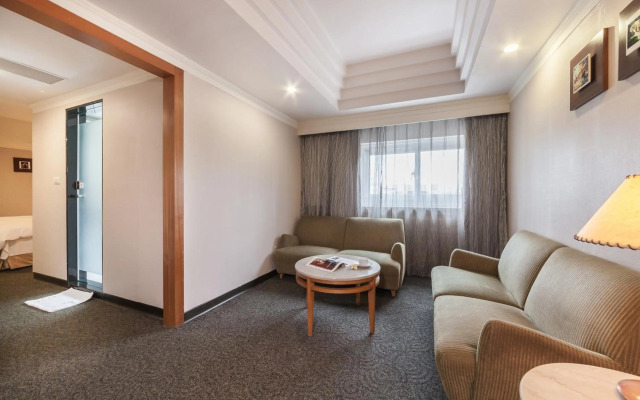 Ferrary Hotel