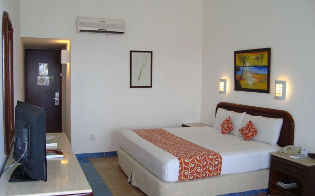 Cozumel Hotel & Resort, Trademark Collection by Wyndham