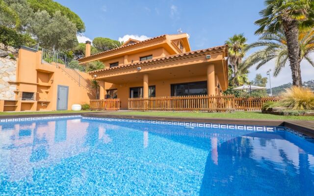 HomeHolidaysRentals Albi - Costa Barcelona