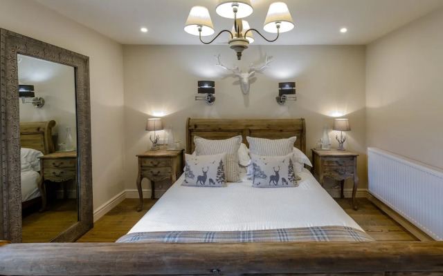 The Grousemoor Country House