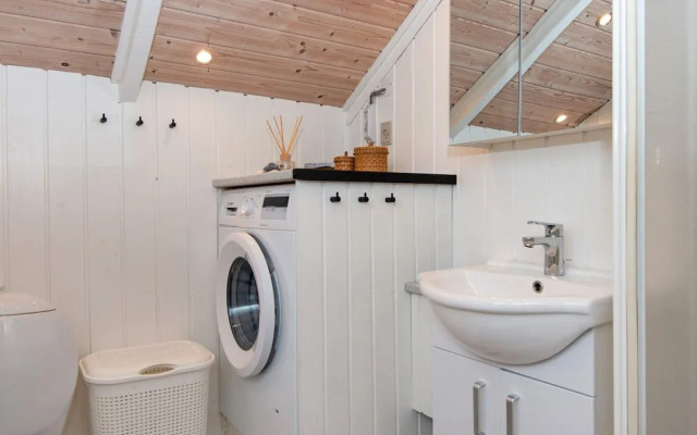 6 Person Holiday Home in Hemmet-by Traum
