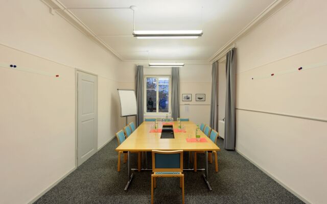 Hotel Odelya Basel (Ex.Bildungszentrum 21)