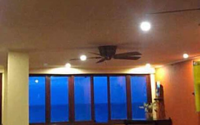 Puesta del Sol Beach Bungalows