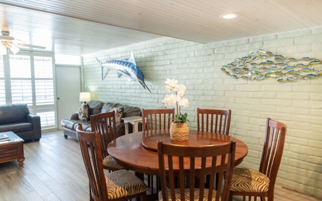 Pearl Marlin 205 by RedAwning