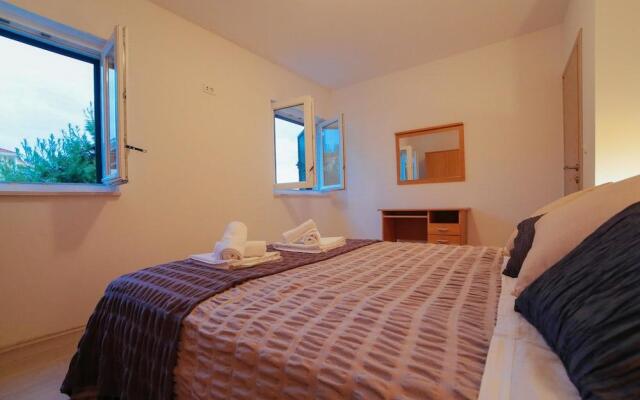 Apartments Villa Carica