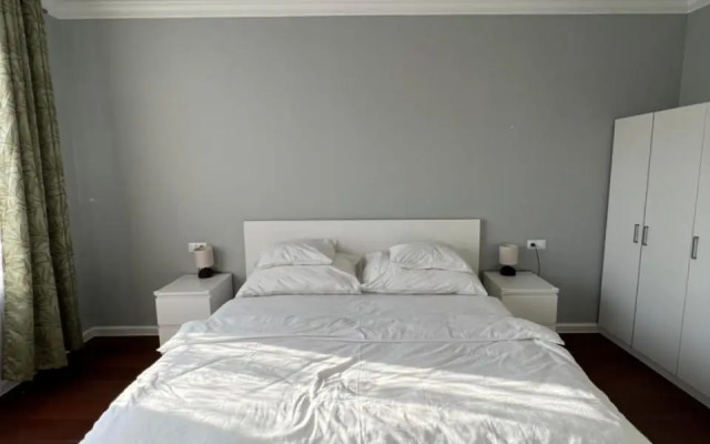 The Dante Prague Apartments - Family Apartments with FREE PARKING