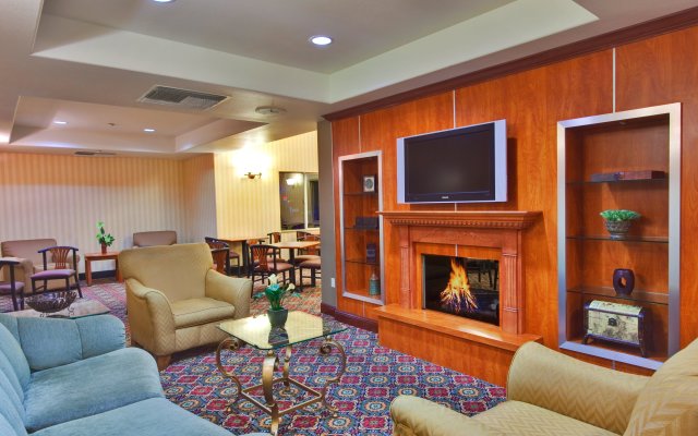 Holiday Inn Express & Suites Rancho Cucamonga, an IHG Hotel