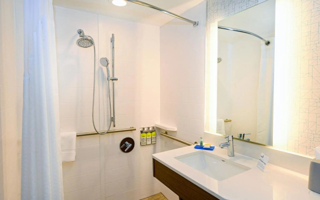Holiday Inn Express Richmond Airport by IHG