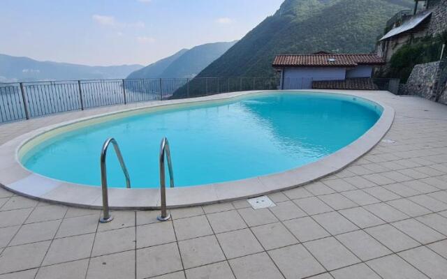 Residence Sirene alloggio Stefania vista lago e piscina
