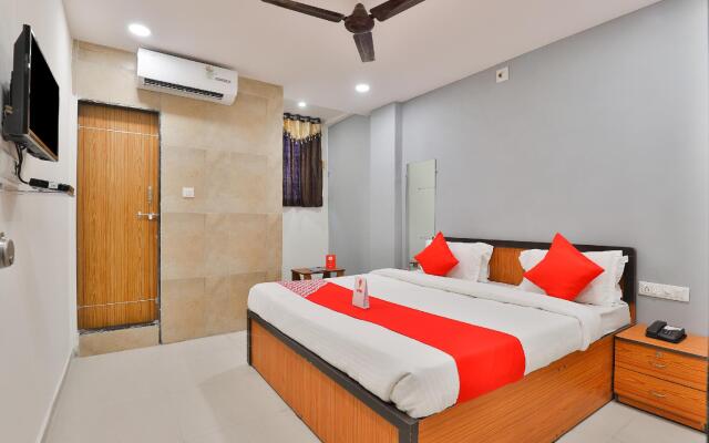 OYO 16675 Hotel Shri Krishna Inn