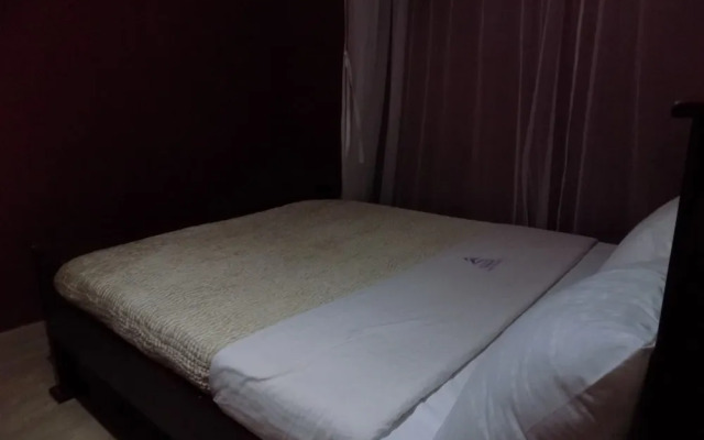 Elegant Motel
