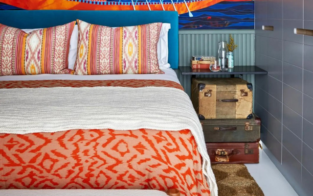 Pineapple House Boutique Hotel