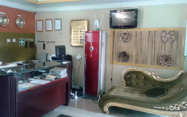 Gumare Executive Lodge
