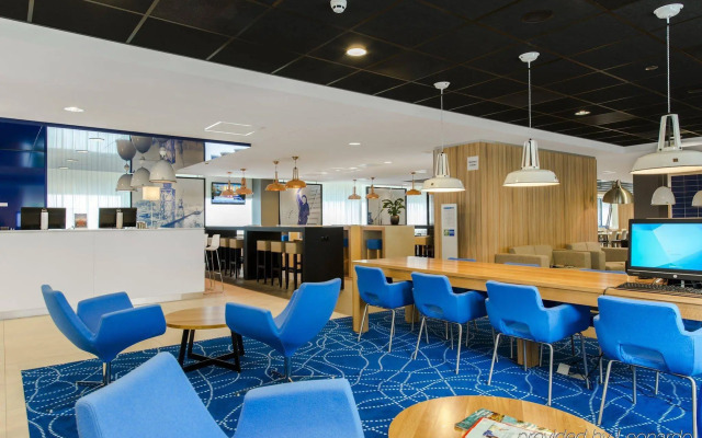 Holiday Inn Express Rotterdam - Central Station by IHG