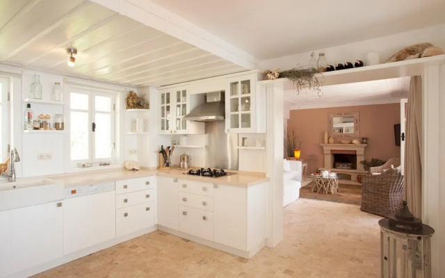 Villa Manzana in S t