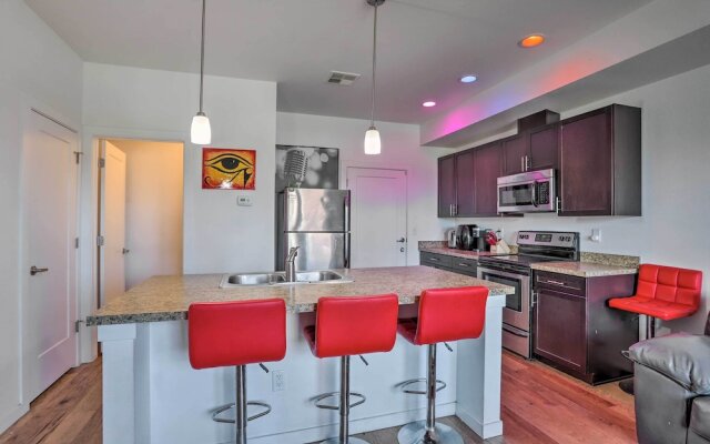 Spacious Denver Townhome Near Central Park!