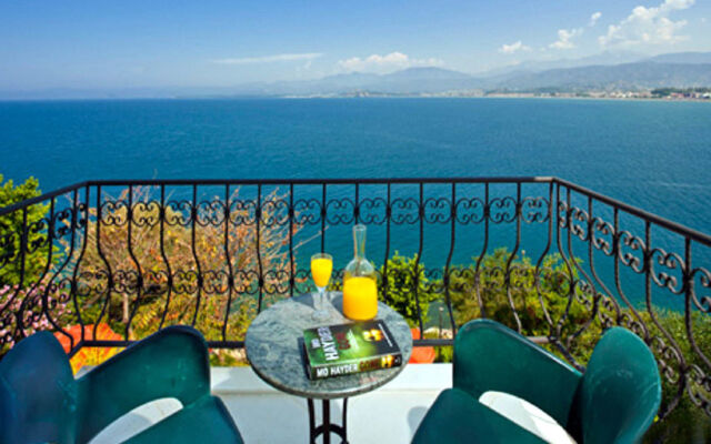 Ece Hotel Sovalye Island