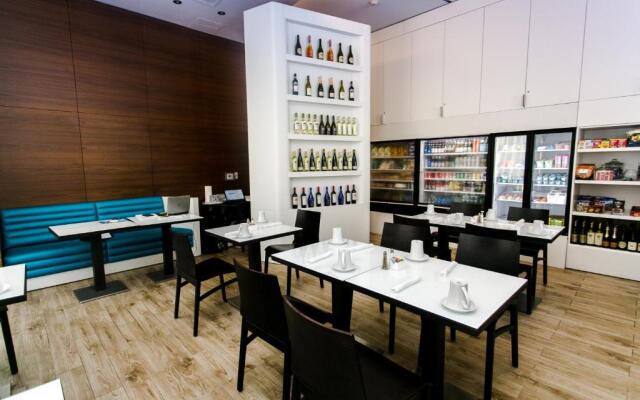 Three-Bedroom Beachwalk Resort Apartment