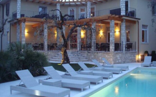 Hotel Baia Dei Pini