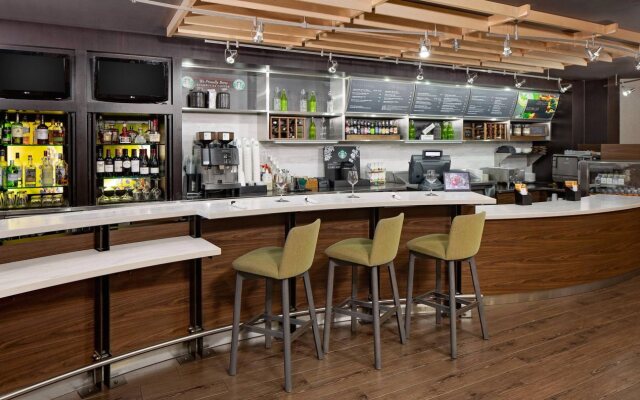 Courtyard by Marriott Dallas Addison/Quorum Drive