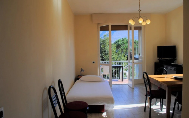 Olive To Lario Apartments