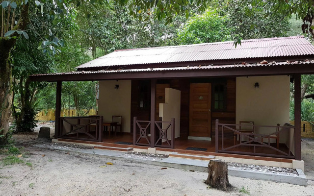 Pandan Laut Beach Resort