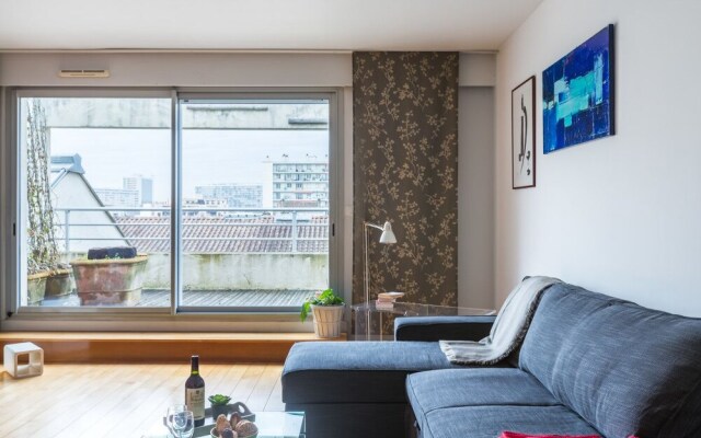 Warm Apartment With Parking and Terrace