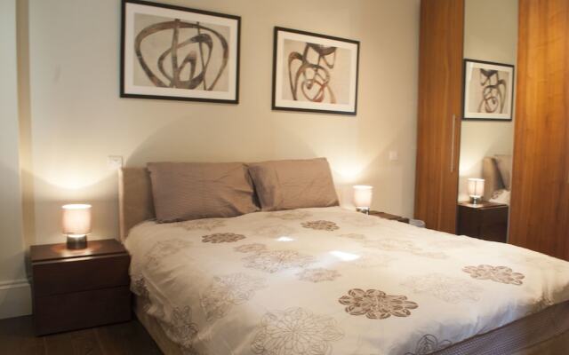 2 Beds Harrods Apartments