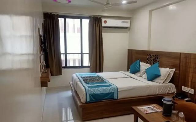 Hotel Citizen- Surat