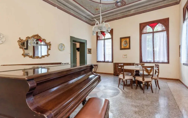 Belvilla by OYO Villa Fiorita Due