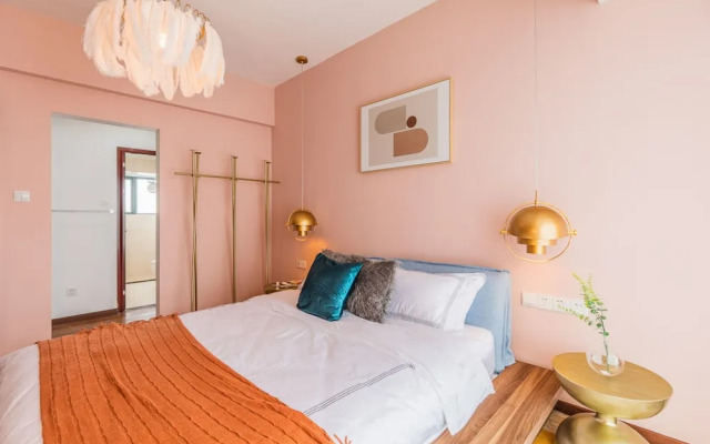 Locals Boutique Apartment Huafa Plaza 5