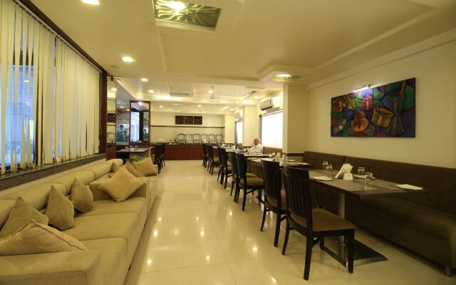 Marigold- Newly Renovated Hotel