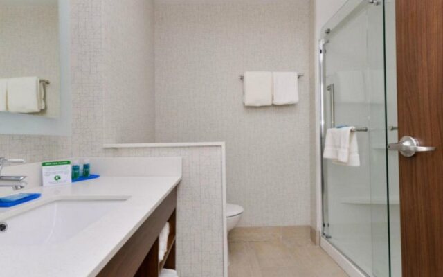 Holiday Inn Express Alliance by IHG