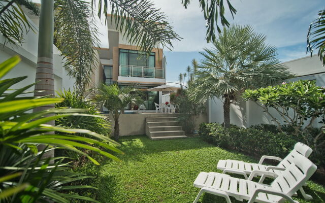 Tropicana Pool Villa