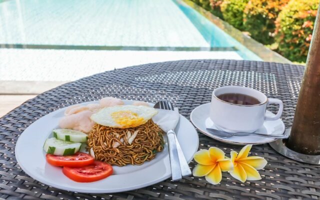 Grand Senggigi Hotel
