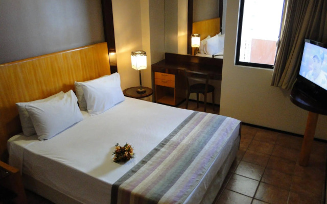 Plaza Praia Suites