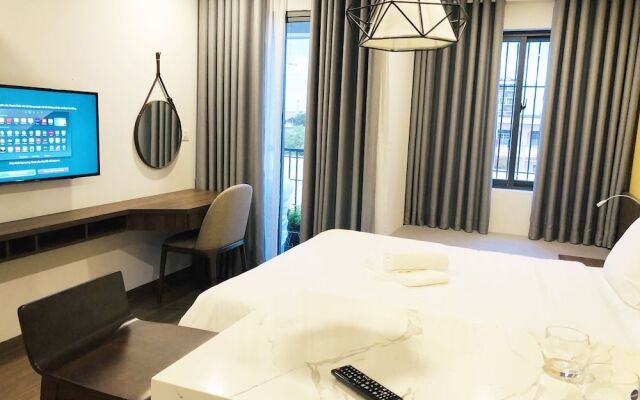 Davis House Apartment