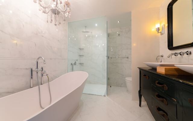 Maison Privee - Marina Quays