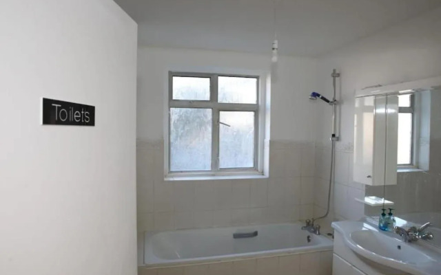 OYO Timi Holiday Homes