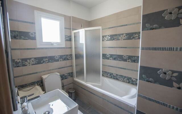 Beautiful Villa With Private Pool, Paralimni Villa 1235