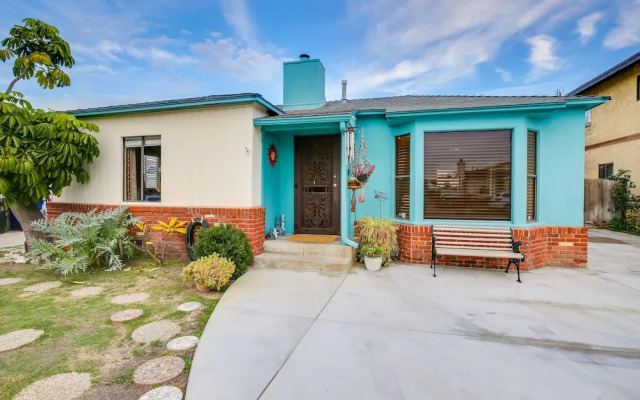 Gardena Vacation Rental: 5 Mi to Manhattan Beach!