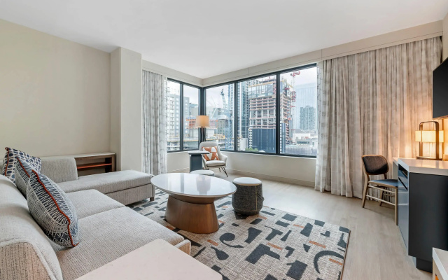 Cambria Hotel Austin Downtown
