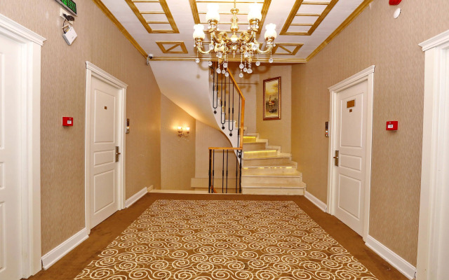 Diamond Royal Hotel