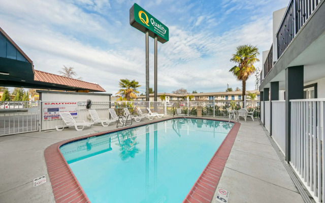 Quality Inn & Suites