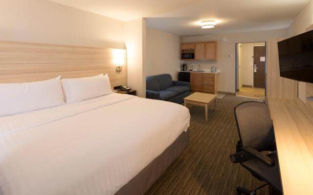 Holiday Inn Express & Suites Gaylord by IHG