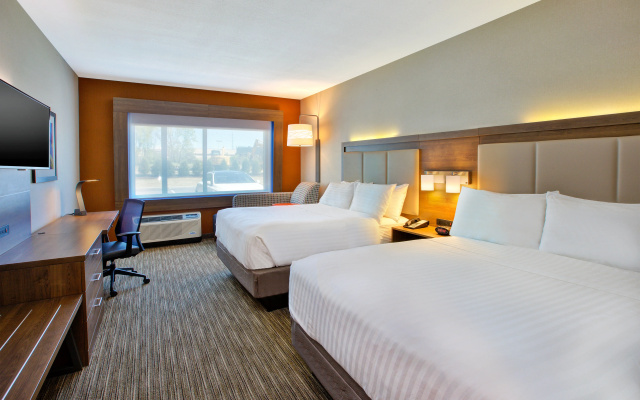 Holiday Inn Express & Suites New Castle by IHG