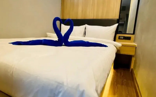 Patong Poshtel - Adults Only - Hostel