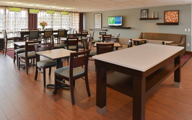 Holiday Inn Express Worcester